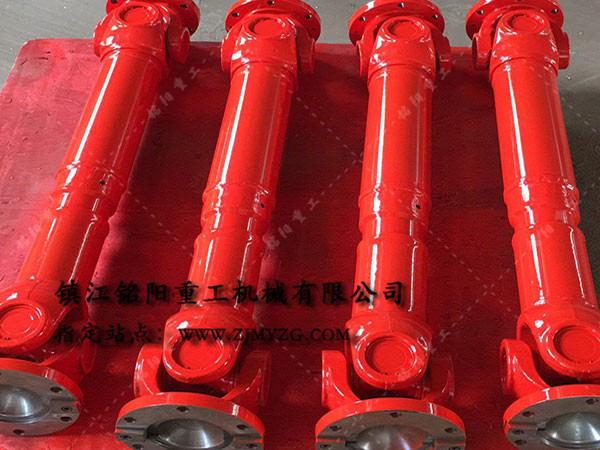 新式整體叉頭式萬向聯(lián)軸器是冶金、軋鋼等機械設(shè)備的優(yōu)選傳動件-萬向聯(lián)軸器